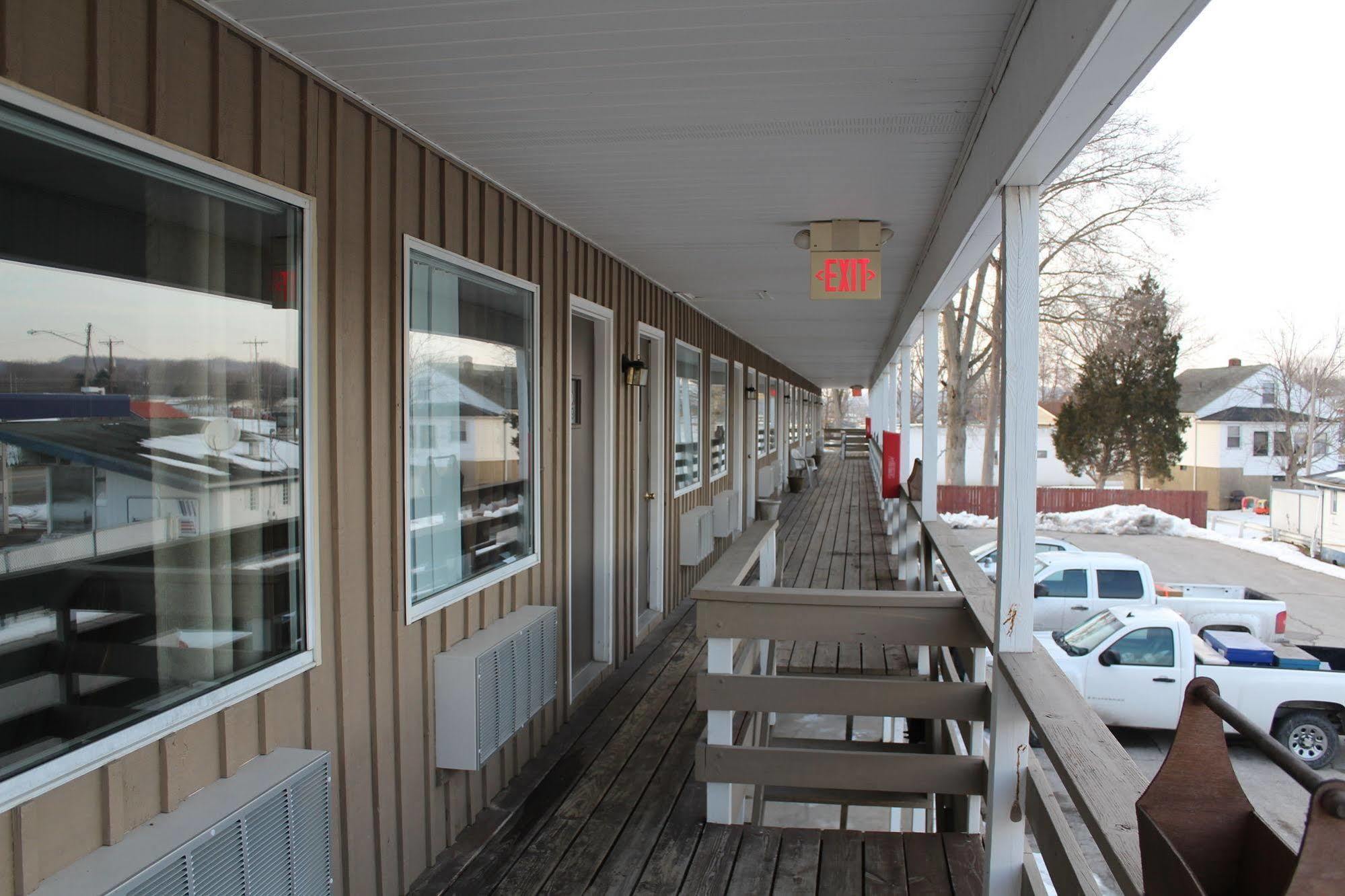 Brown'S Motel Aberdeen Exterior photo